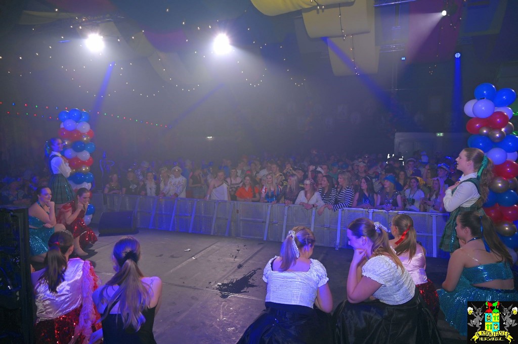 ../Images/Opwarmbal 2026 133.jpg